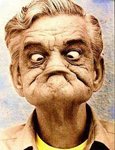 Если натянуть нижнюю губу на лоб и сглотнуть, то можно исчезнуть.