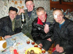 Столкнулся Толик на мосту с самолётом марки "ТУ".