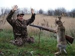 Будет у зайчихи шапка из камуфляжа!