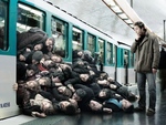 Погуляли мы с парнями, в метро, в вагоне-ресторане.