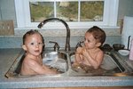 Близнецы могут быть Водолеями.
