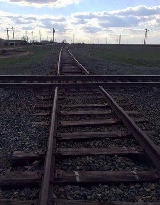  Куда смотрит Лобачевский?! Ведь пересекаются!