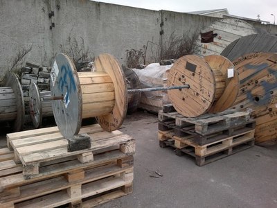 M18648_large