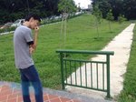 Проблема возникла довольно легко:  Прыгать - не низко, обходить - далеко...