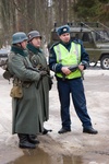 : "Граждане фашисты, ваш танк, за отсутствие ОСАГО отправлен на штрафстоянку!"