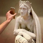 : "Ну, Толик, я же просила не Айфон, а Нокию..."