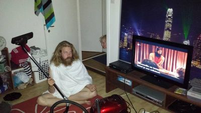 Его засосал вебинар о саморазвитии