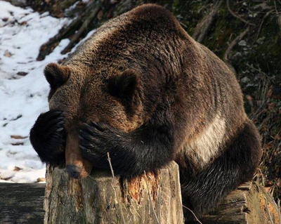 Маша переодевается 