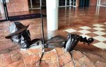 В этом здании раньше проходили подпольные выступления знаменитых скрипачей