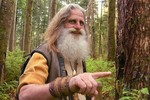 С неизвестным дуплом я знакомлюсь пальчиком.