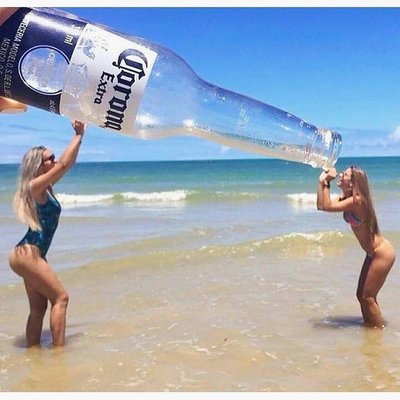 у девушки скоро окажется Корона на голове 