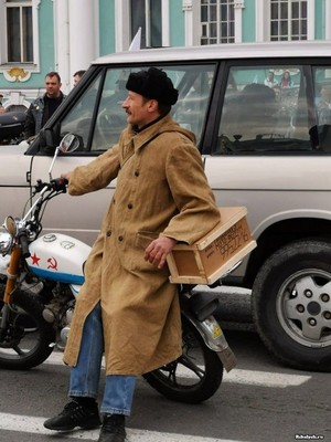 Опять Печкину зарплату подняли!