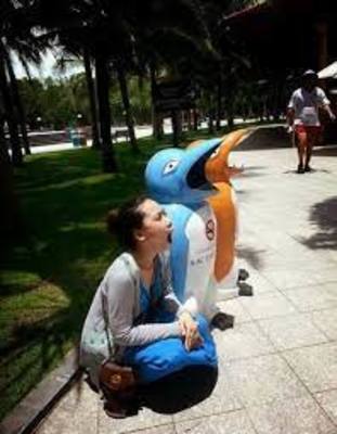 Натурщица не может выйти из образа