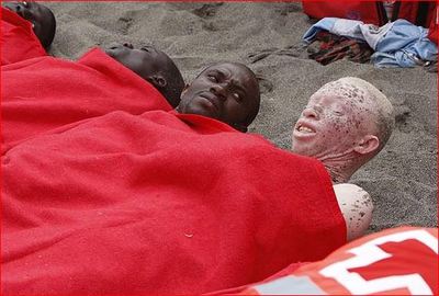 -А ты в мешке с мукой прятался?