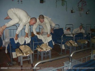 Армейский цирк.