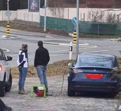 Джеймс Бонд в России
