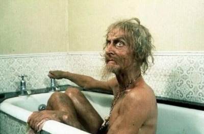 Деда купать будем, или только шутки шутить ? 