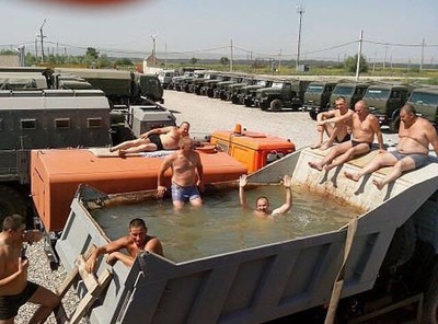 Суровый челябинский аквапарк.