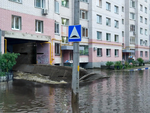 Сосед задрал уже на моё место свою подлодку парковать! 