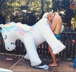 Вам с газом или без?