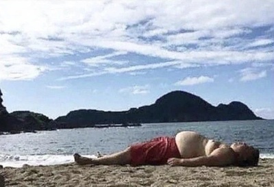 Слился с природой.