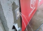 Так дети, по проводам течёт электричество!