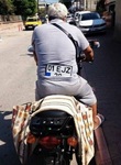 забыл снять ярлык с трусов