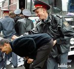 : "Встань прямо! Сксажи ещё, что ты  Обама!"