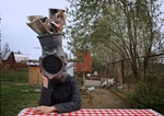 А это продукт наших СМИ,
Вместо мозгов фарш внутри.
